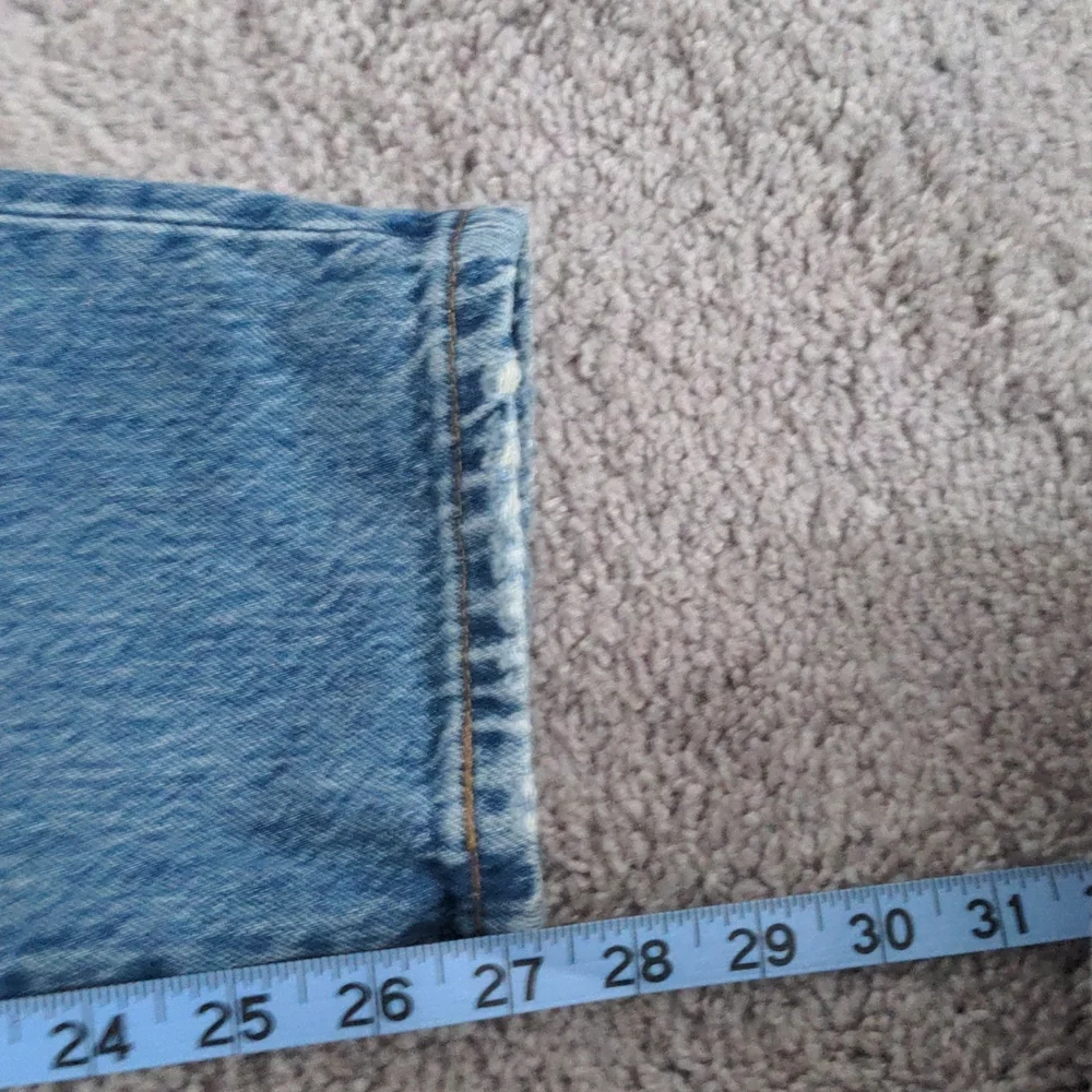 Levi's 501 distressed jeans 28x28 - Picture 9 of 9